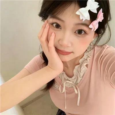 采蘑菇的夫妻